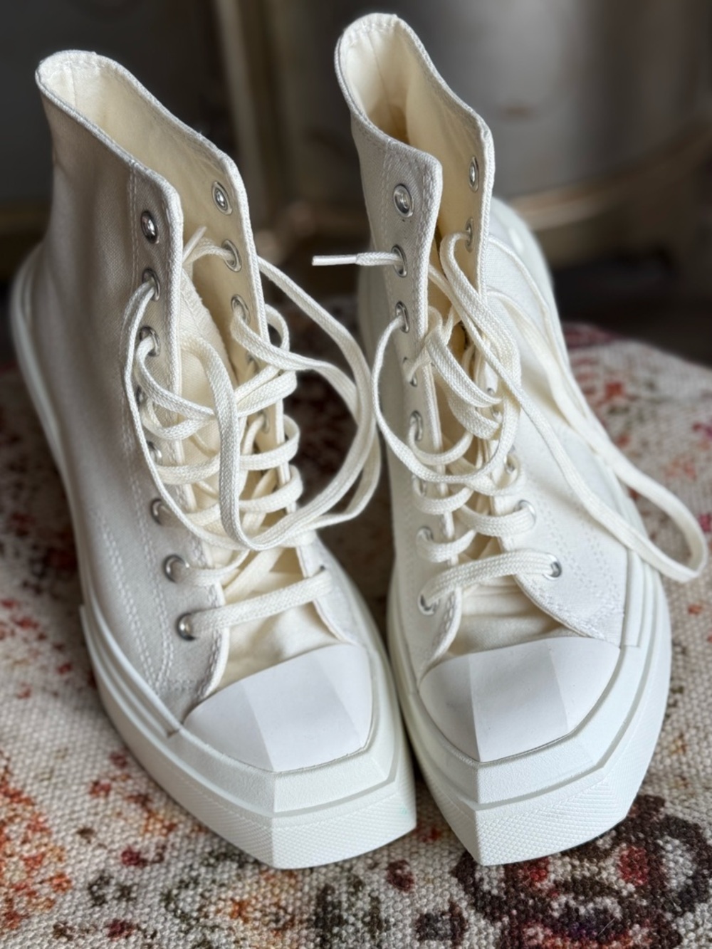 Converse All Star High-Top Wedge Sneakers in Cream/white